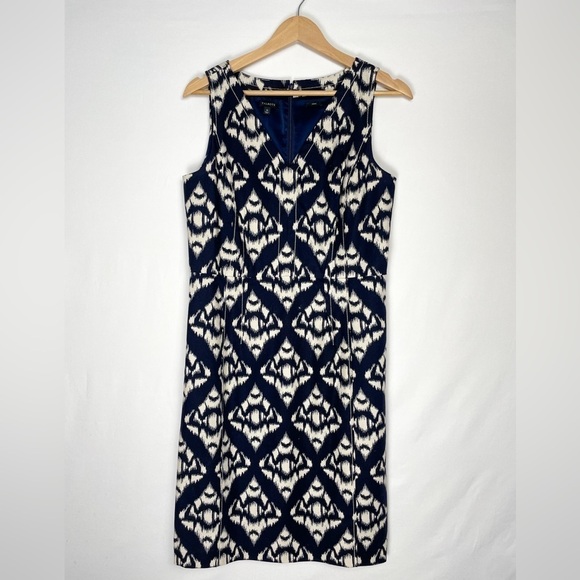 Talbots sz. 10 stretch navy blue and white ikat patterned dress l easter, office - Picture 6 of 16